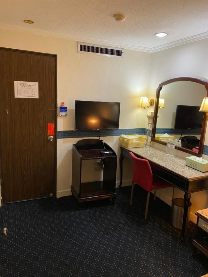 Guang Haw Hotel ไถหนาน ภายนอก รูปภาพ