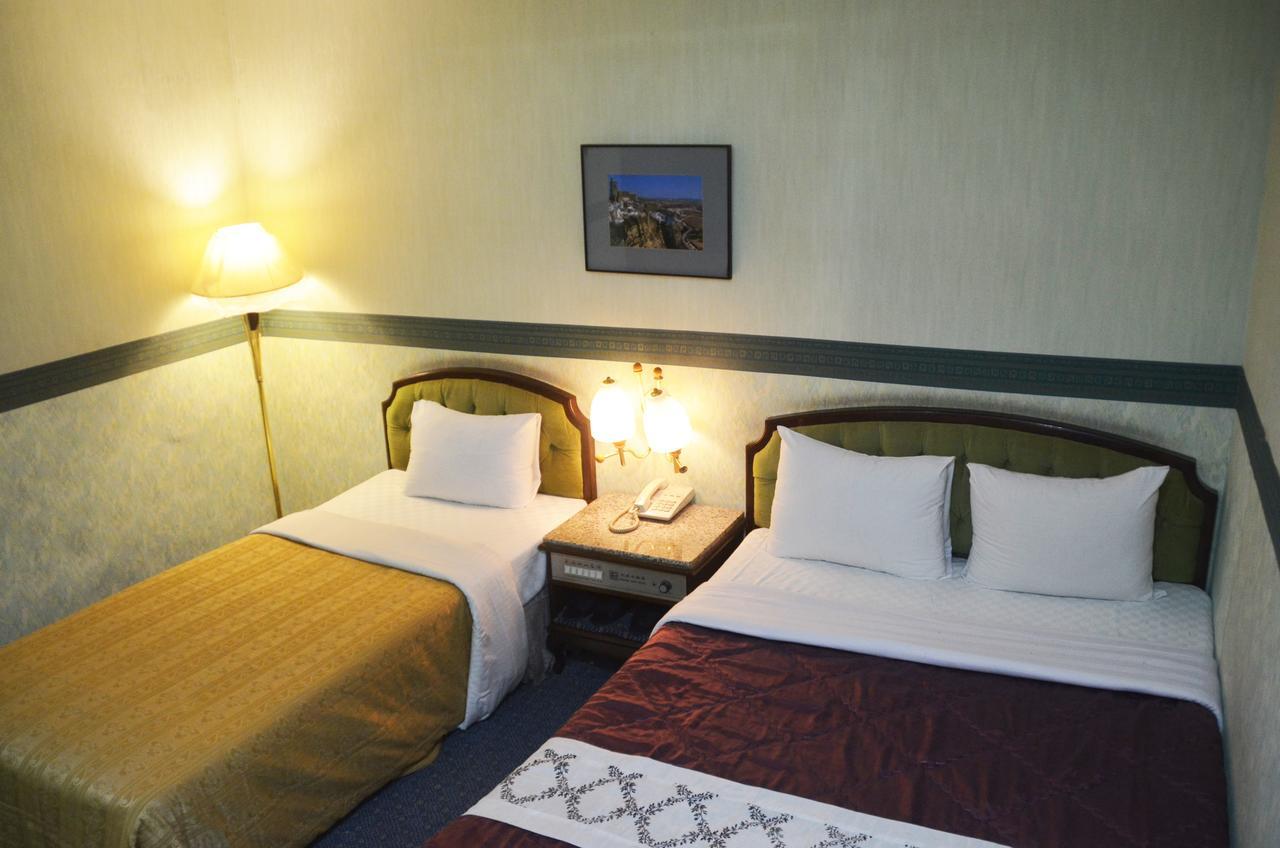 Guang Haw Hotel ไถหนาน ภายนอก รูปภาพ