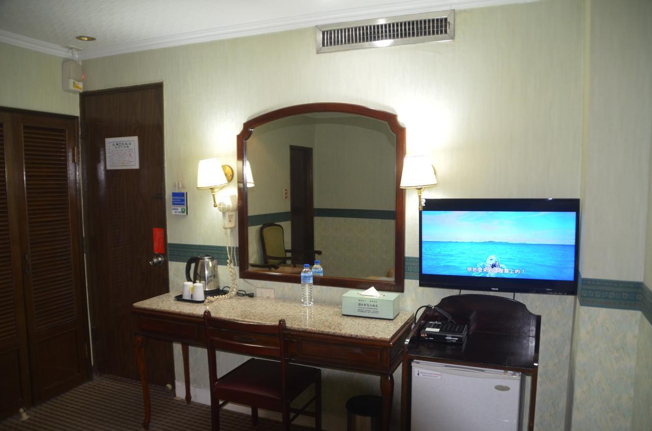Guang Haw Hotel ไถหนาน ภายนอก รูปภาพ